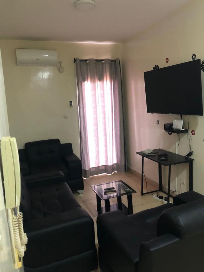 2 Salon Cite Mixta